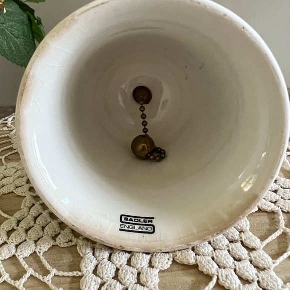 Vintage Sadler Christmas Dinner Bell - Picture 4 of 5